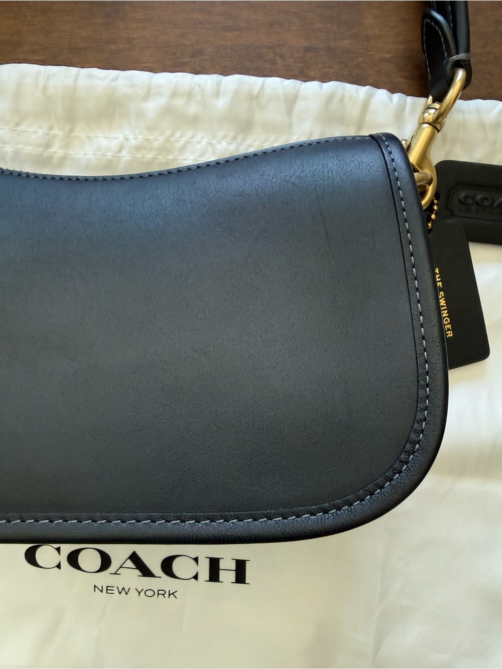 Coach Swinger 20 Black & Brass EUC - Style No. C2643 - Picture 3 of 12